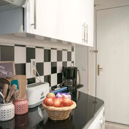Charming Flat In The Heart Of