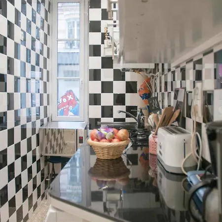 Apartamento Charming Flat In The Heart Of *