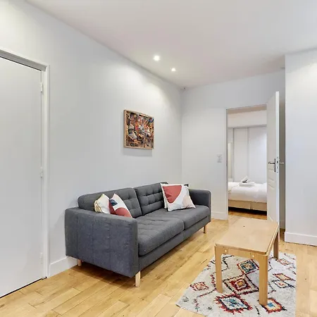 Apartment Charming Flat In The Heart Of